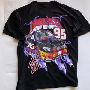 NEVER WORN. New Graphictee